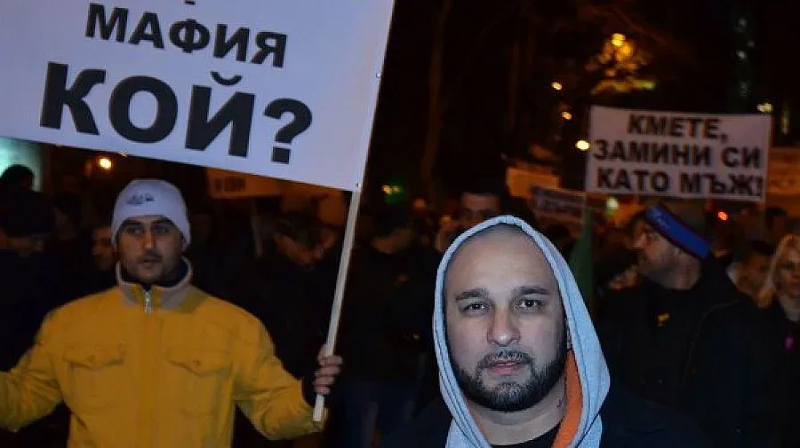 Химнът на Мишо Шамара - хит на протеста