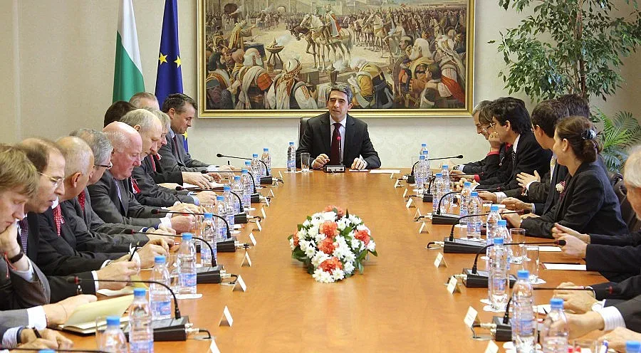 Никой не иска в служебния кабинет  