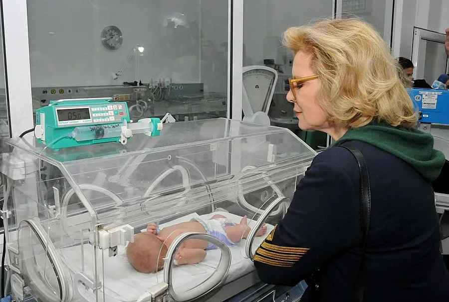 Спасиха бебета по 800 грама