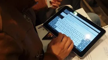 Решаваме листовки на таблет