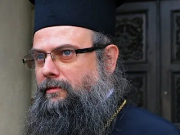Дядо Николай първи посреща патриарха