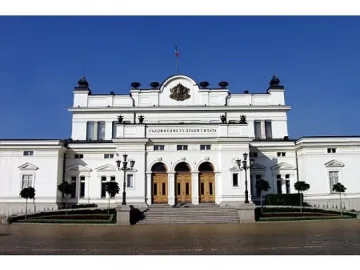 Клуб "Липа" иска граждански листи