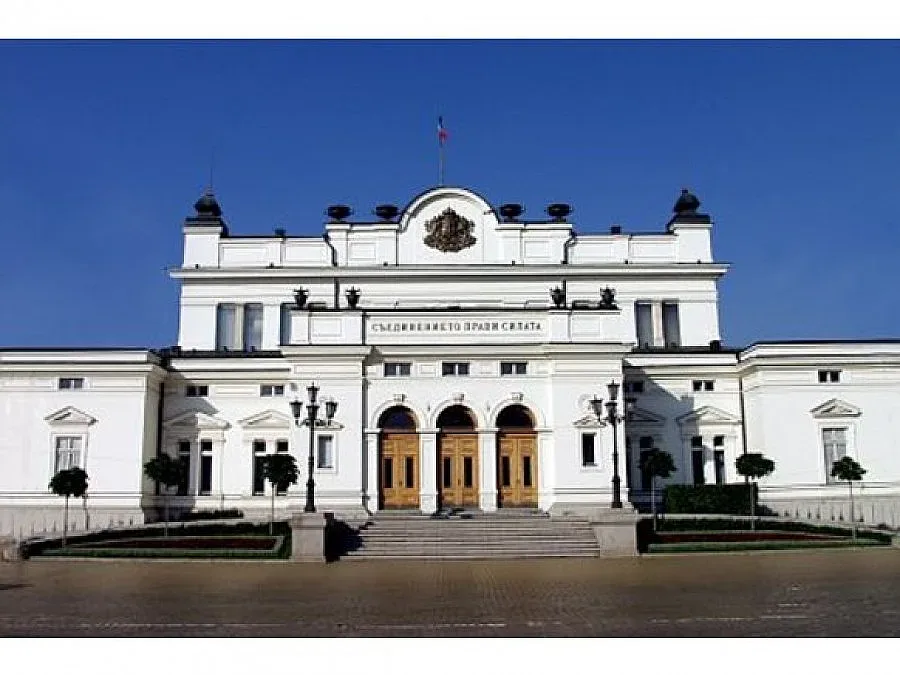 Клуб "Липа" иска граждански листи