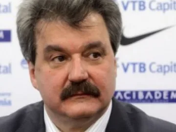 Батков: БФС да спре кражбите на играчи   