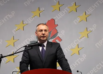 Станишев не се отказва от БСП