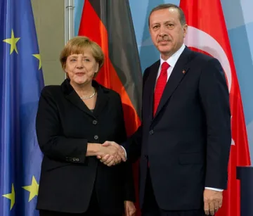 Меркел иска преговорите с Турция за ЕС да продължат