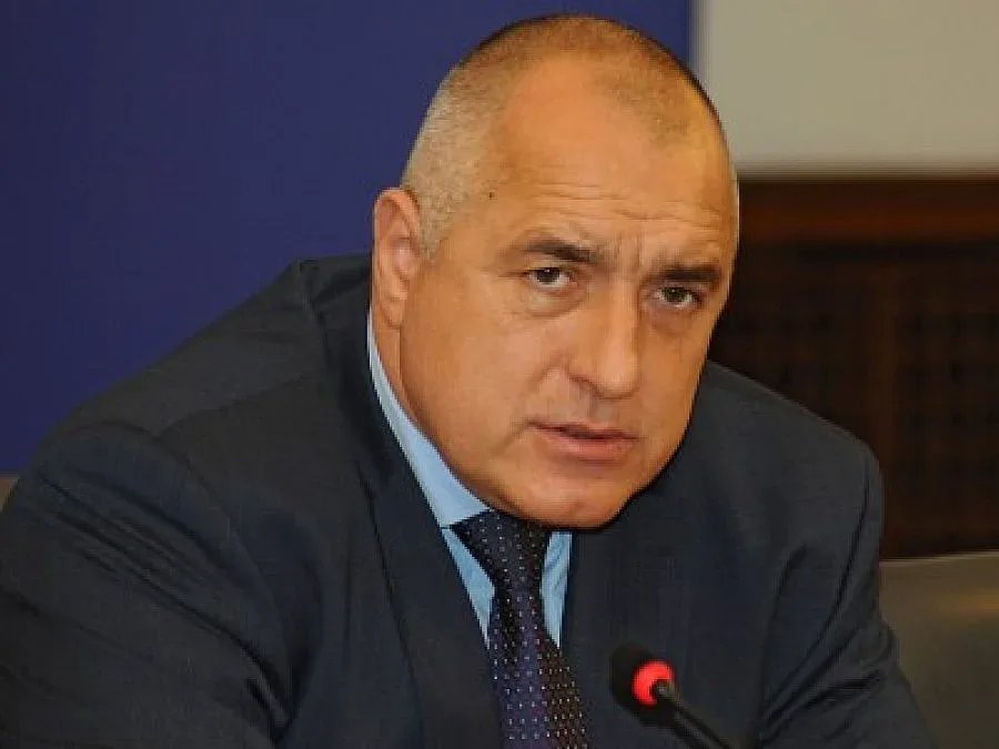 Бойко върна мандата