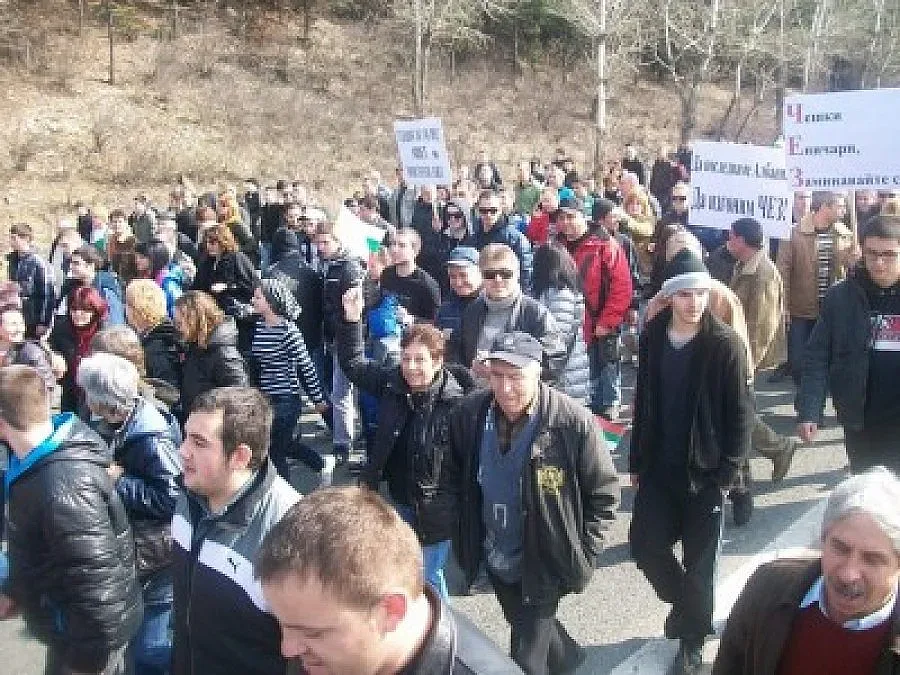 Три села блокират пътя за Гърция