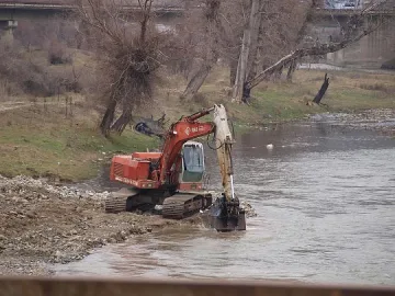 Техника за 1млн. пази от наводнения