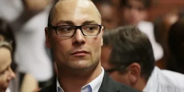 И братът на Писториус обвинен в убийство