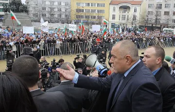 Бойко моли феновете: Спрете протеста си