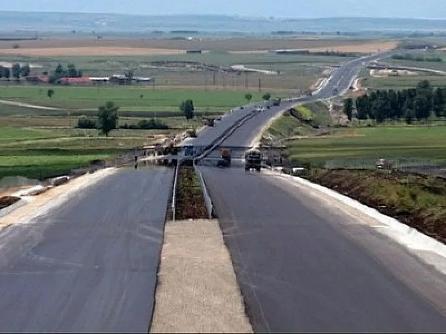 Пускат в аванс парите за метро и магистрали