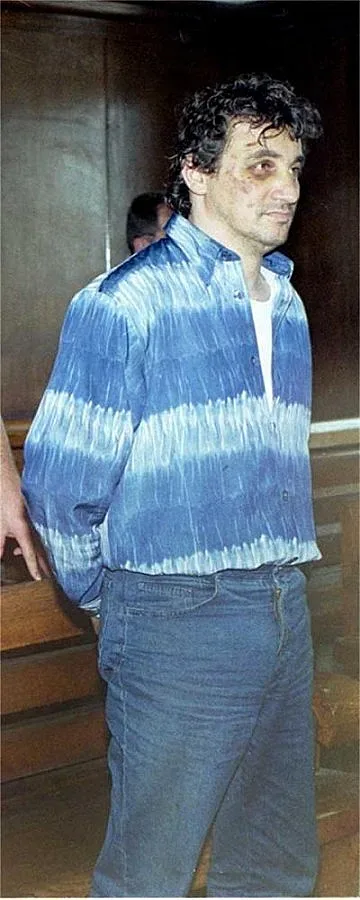 Йосич клати родните политици и от затвора