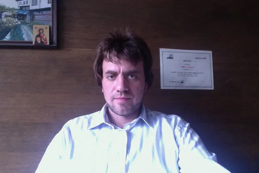 Три вида партии щурмуват парламента