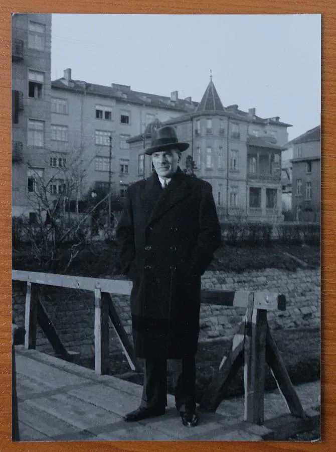 Йовков срещнал жена си у Дора Габе