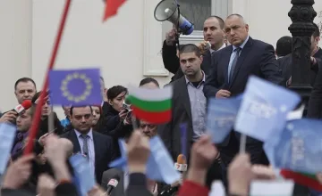 Народът разделен за оставката на Бойко