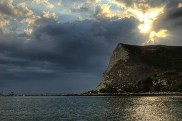 Нос Чиракман пази култ към огъня   