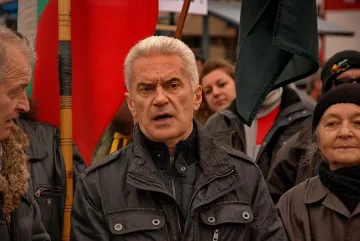 Волен не харесва Менда за премиер