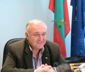 Отстраниха окончателно кмета на Павел баня