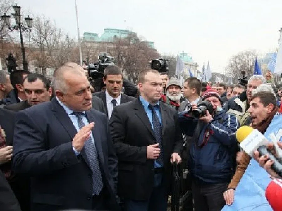 Отмениха екскурзия на фенове на Бойко