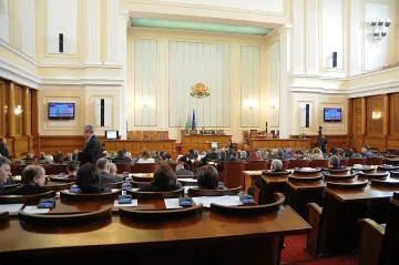 Токов удар в парламента