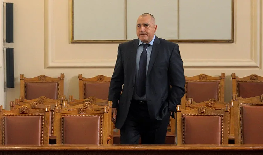 Обама научил за оставката преди депутатите