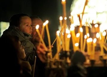 Миряни се жалват от такса "молитва"  