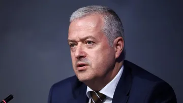 Натовски експерт става външен министър. Кой е Иван Кондов?