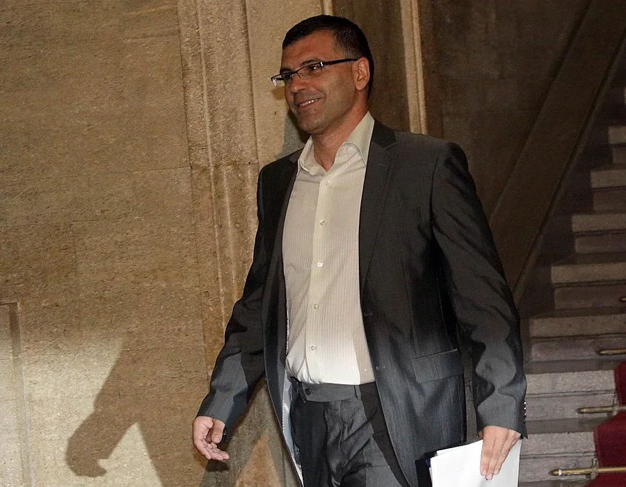 Дянков остава под наем в Бояна