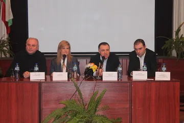 Найденов: Министерският стол е като бръснарския