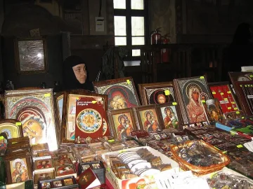 Монахините от Македония откриха изложба във Видин