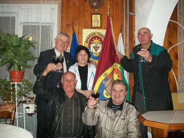 Винената партия дава уроци зад граница