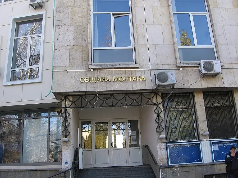 ЧЕЗ ужили и общината в Монтана