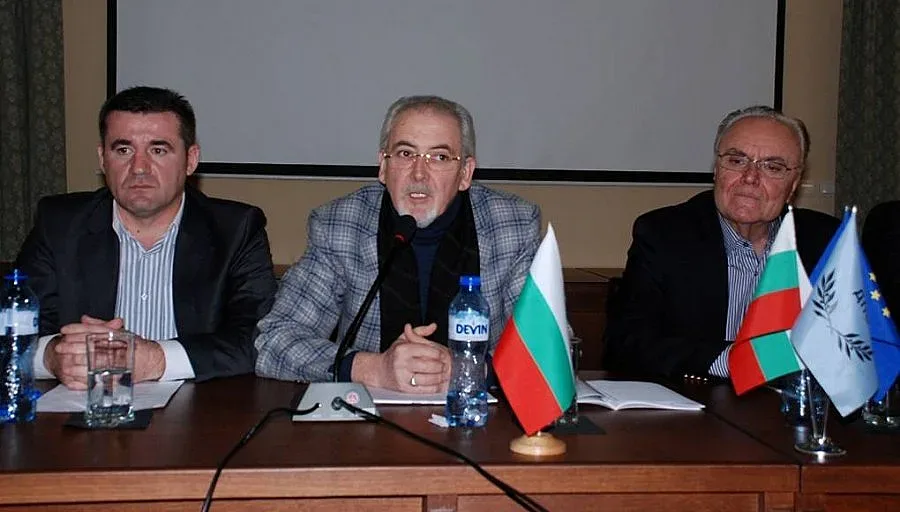 Местан: Борисов действа панически