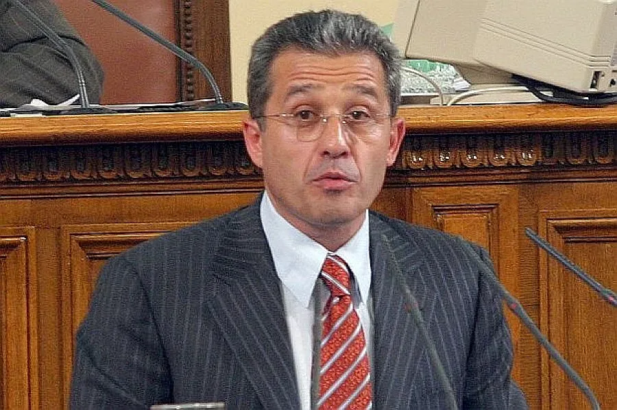 Изгърмя централният бушон