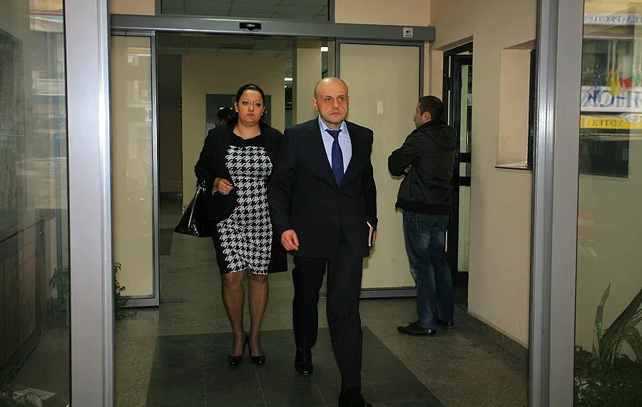 Свалят на пожар цената на тока