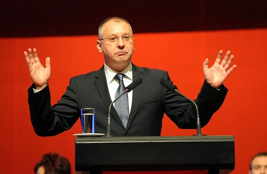 Станишев поиска оставката на кабинета