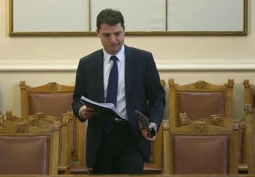 Добрев: Виновни са предишните