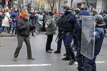 Полицейски сблъсъци на протестите в София