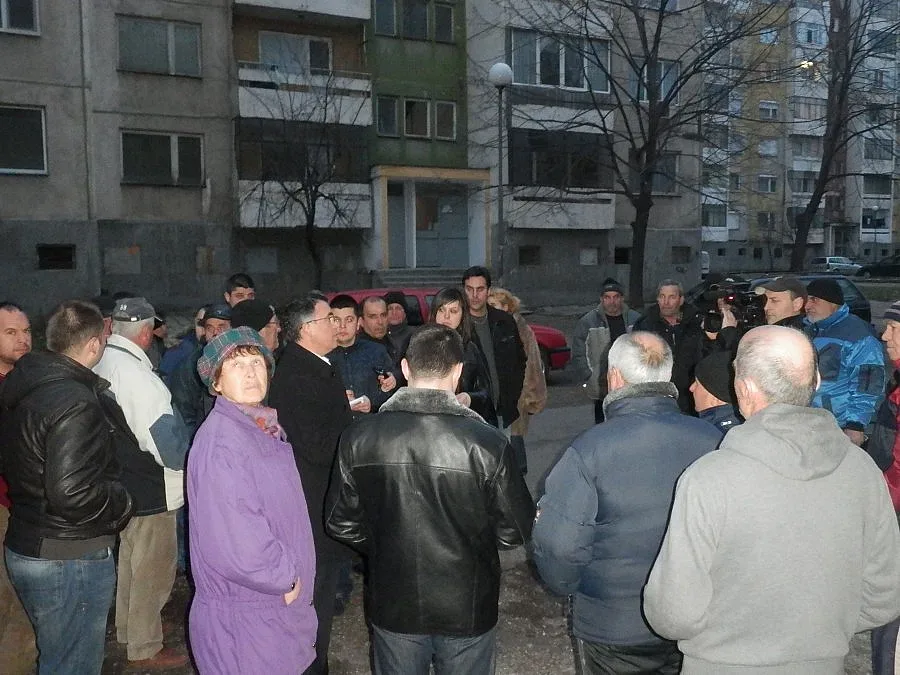 Кмет обяснява санирането по домовете
