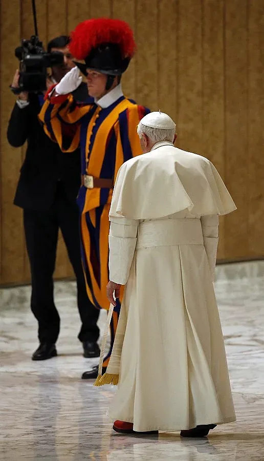 Изтеглят избора на папа