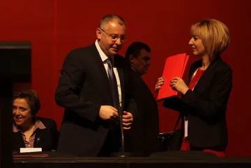 БСП обеща 250 000 работни места