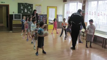 Хлапета спортуват срещу агресията