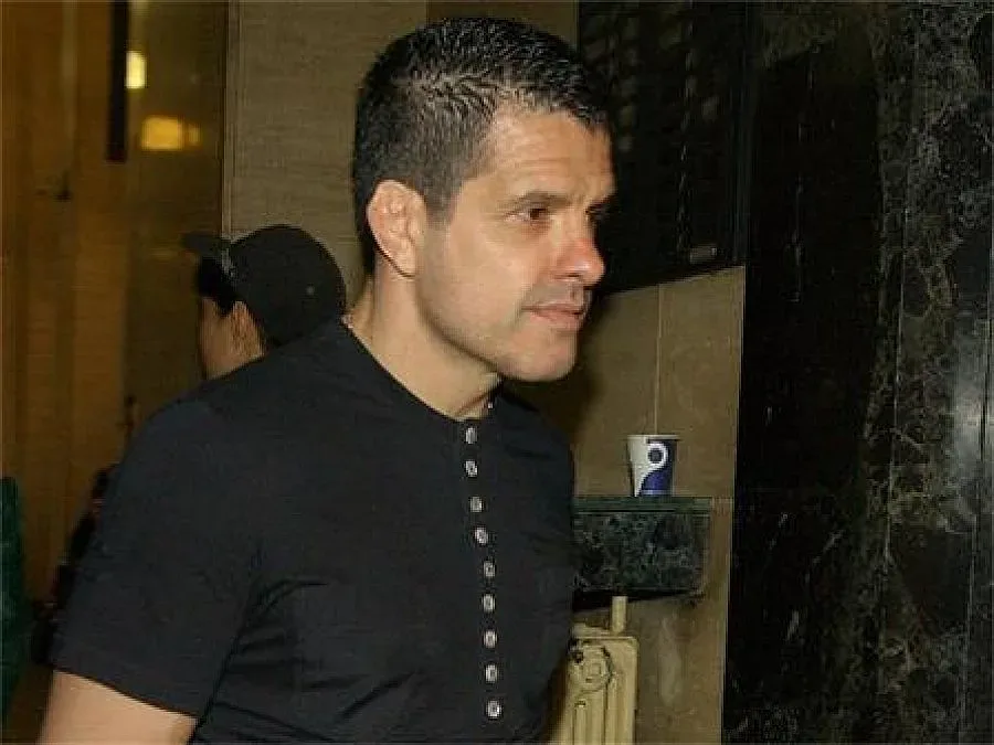 Брендо отново влиза в Съдебната палата