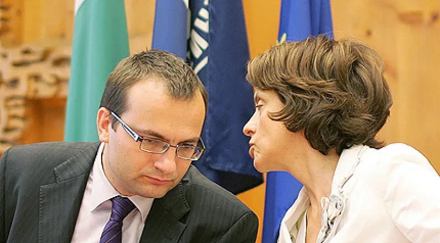 Димитров кани чужденци да инвестират в бедни райони