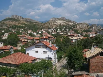 Вино и скулптури водят чужденци в Илинденци 