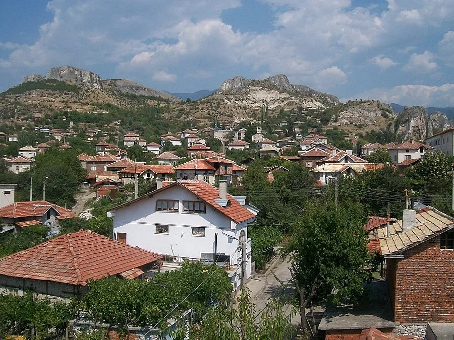 Вино и скулптури водят чужденци в Илинденци
