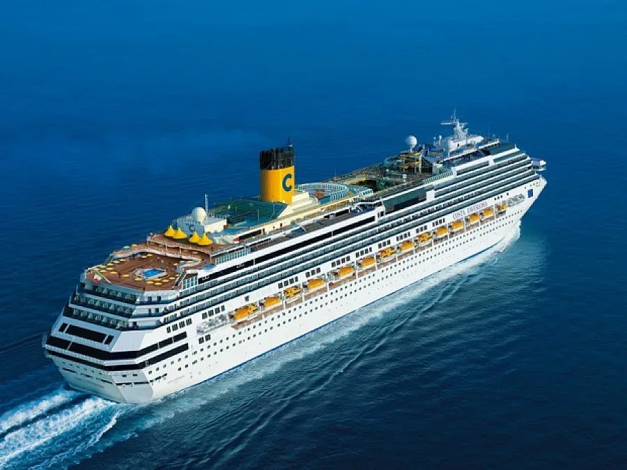 3100 пътници останаха насред морето