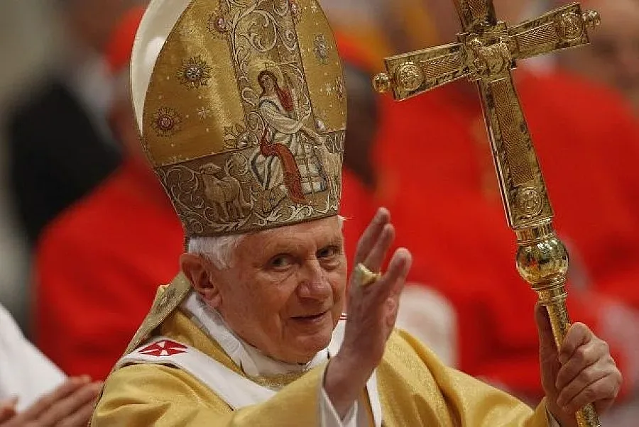 Бенедикт ХVI копира оставката на Целестин V