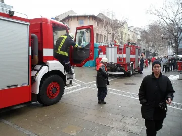 Дим без огън прати две пожарни да гасят ресторант